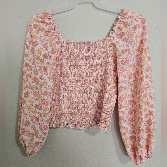 Floral top - Picture 1 of 1